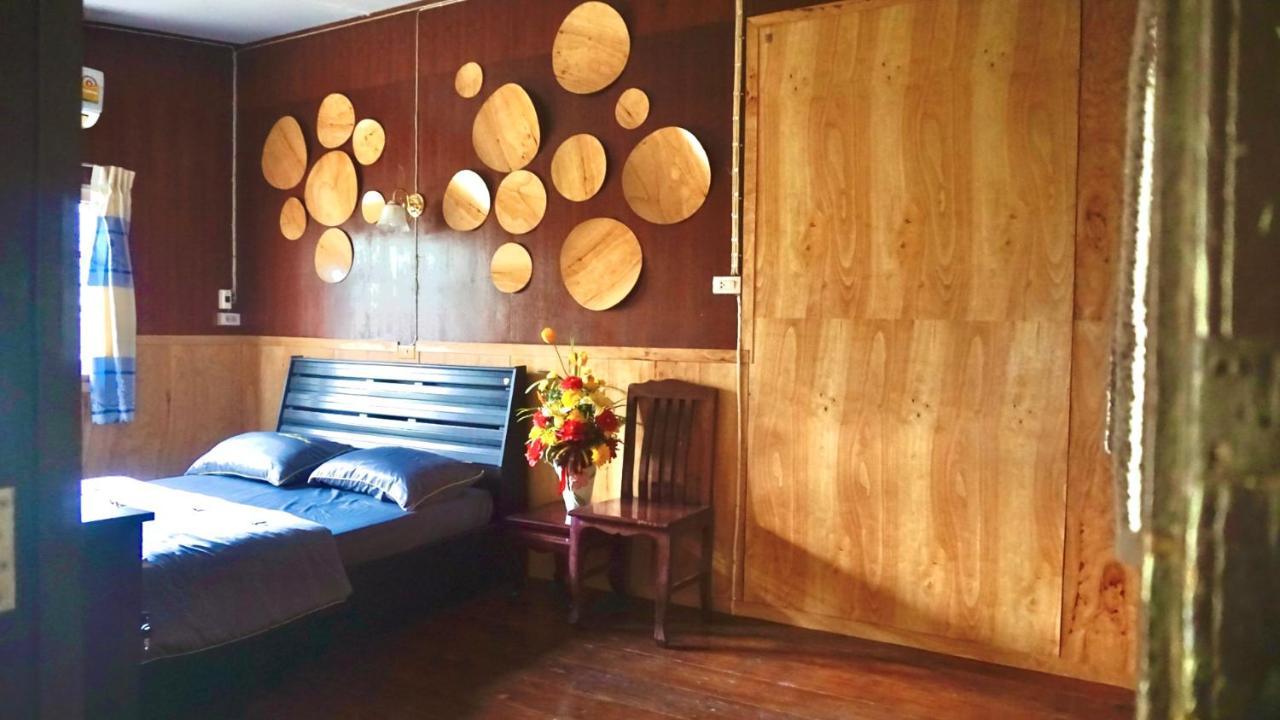 Tanachporn Homestay ธนัชพร โฮมสเตย์ เมืองจันทบุรี Buitenkant foto